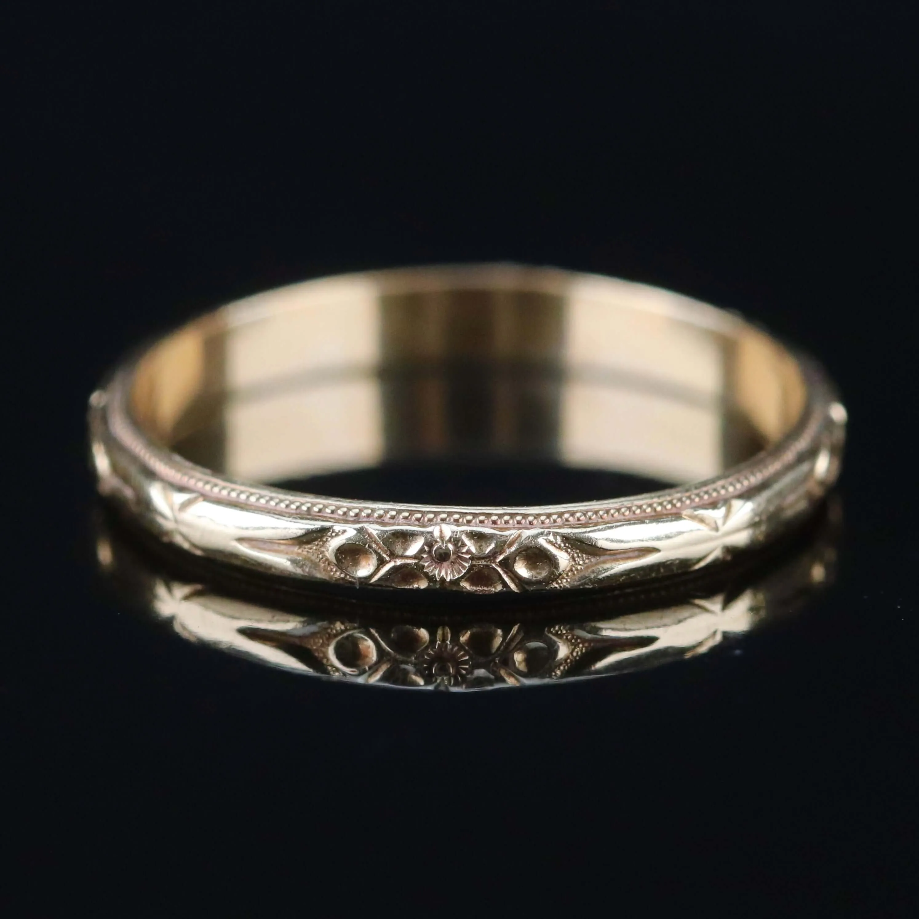 14k yellow gold vintage patterned band