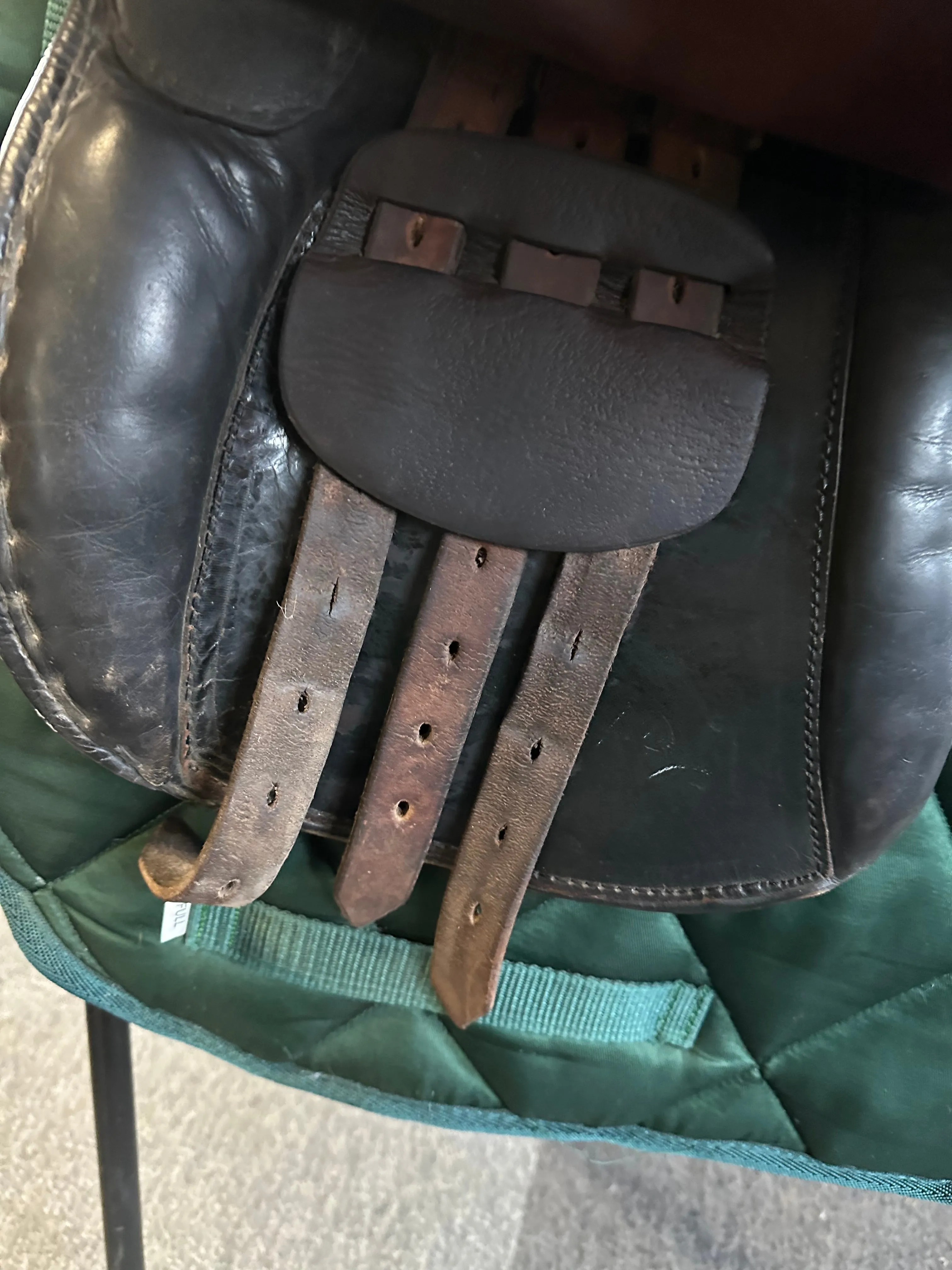 16” Black English Leather Saddle  Narrow / Medium Fit