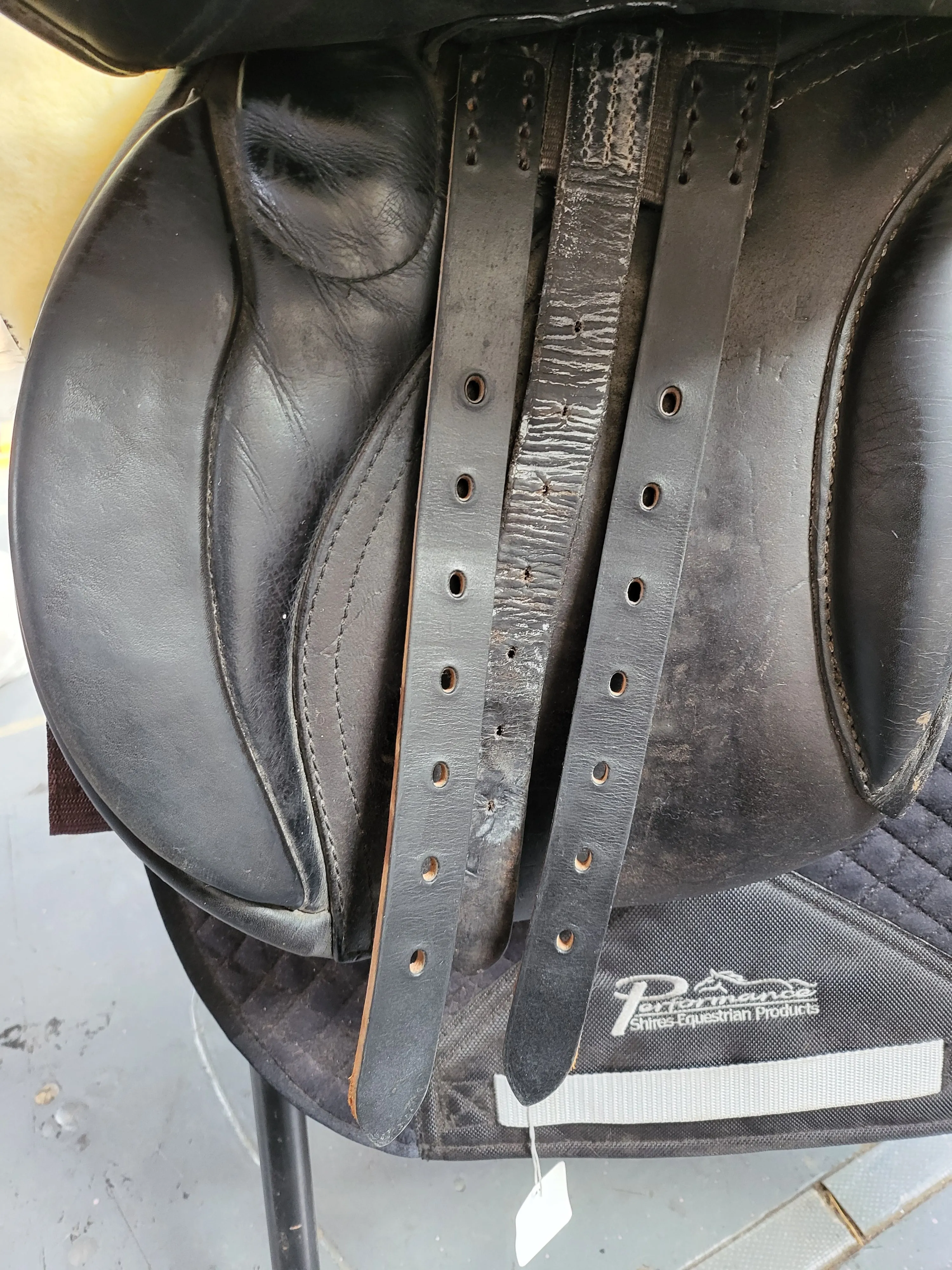 17.5" Lovatt and Rickett Gp saddle Narrow fit