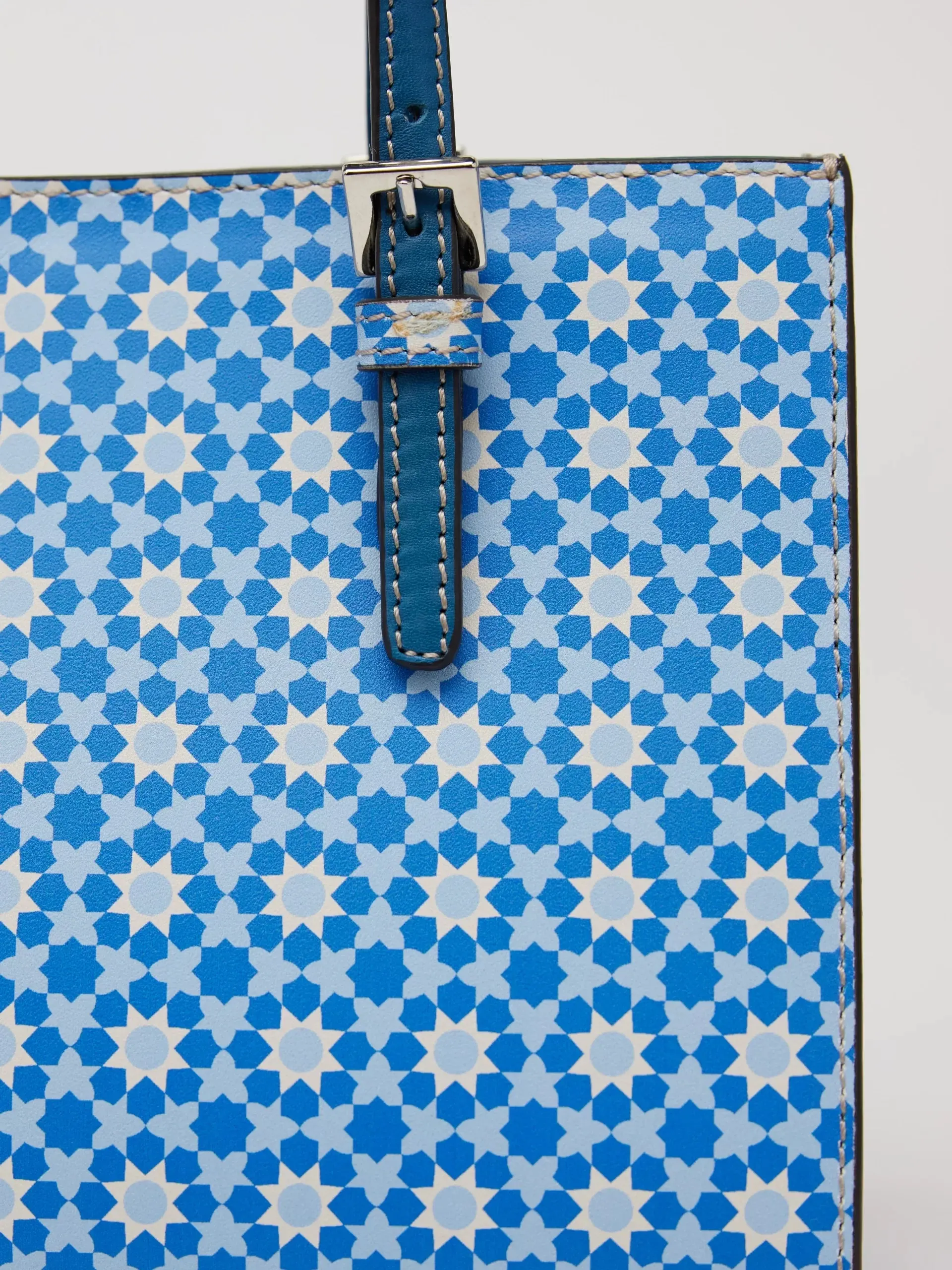 Asma Blue
