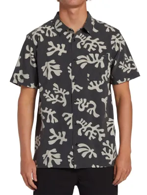 Billabong Men's Coral Garden Surftrek Woven Shirt