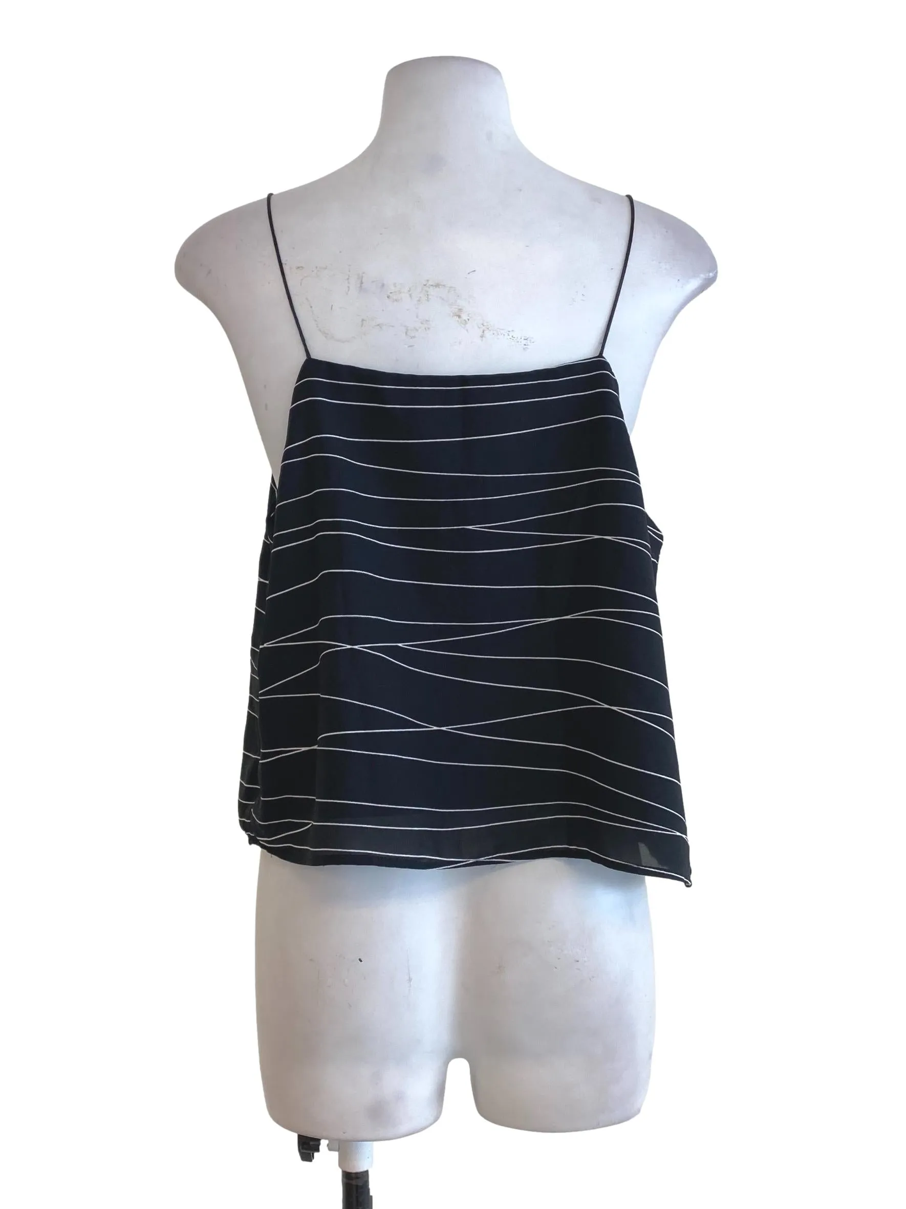 Black Line Patterned Top TEM