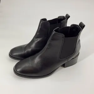 Carvela Booties Size 9.5/10
