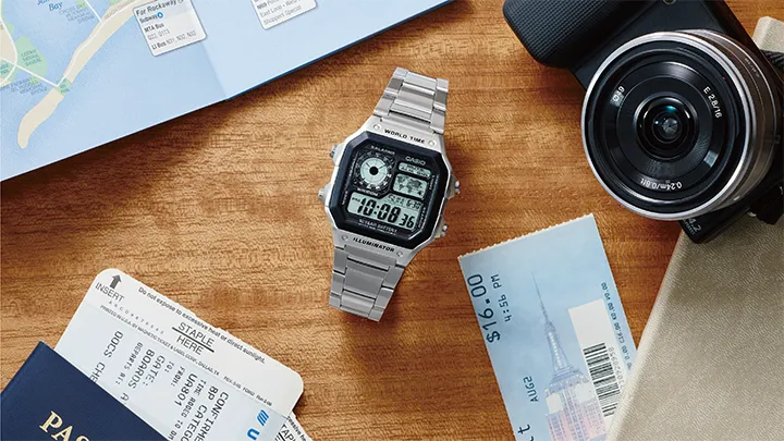 CASIO Auto illumination, 10YR Battery LED LIGHT, MULTI ALARM, 100M WR, BLK TRIM, STEEL BAND