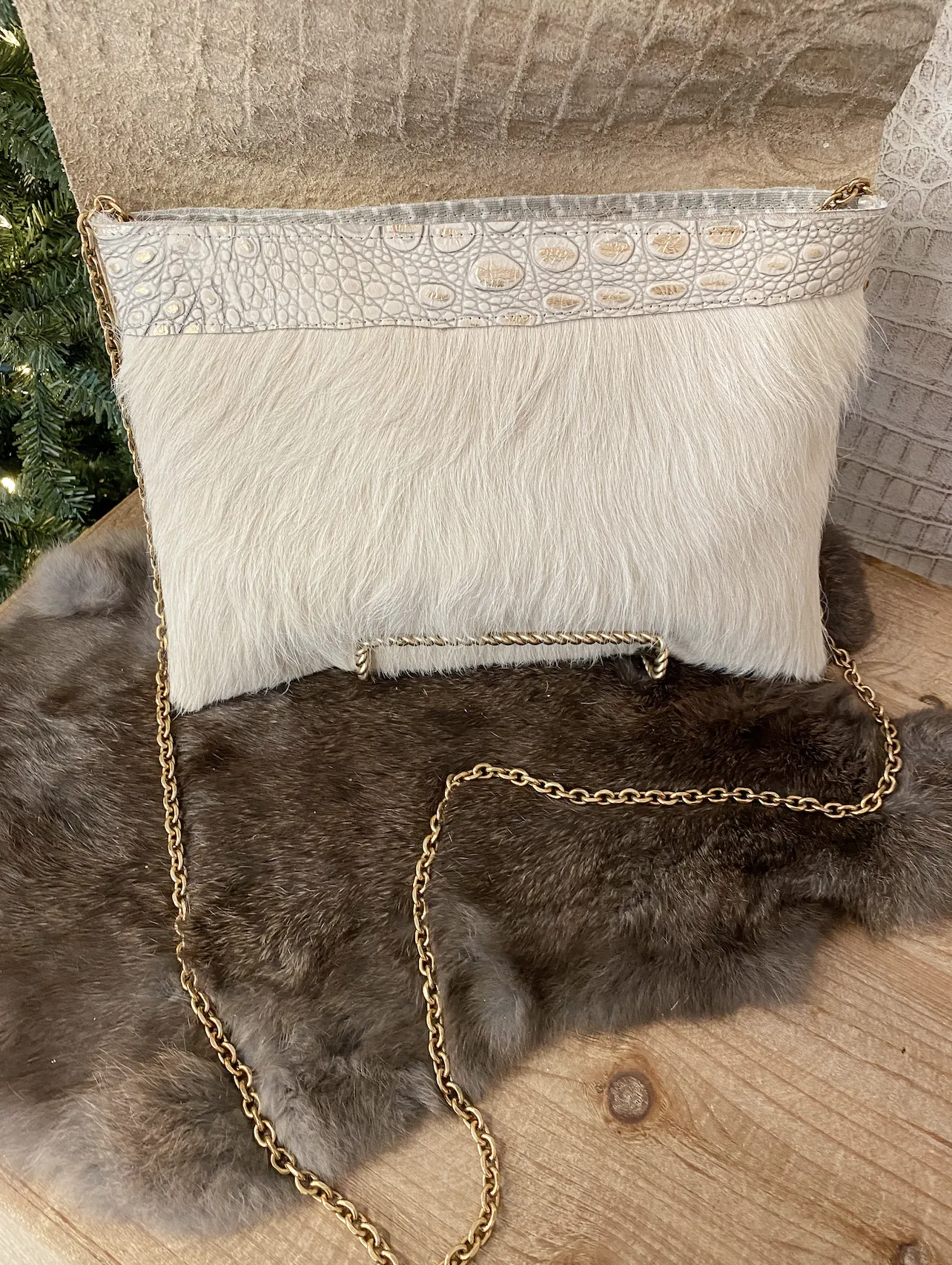 Cream Hide with White/Gold Croc Flap