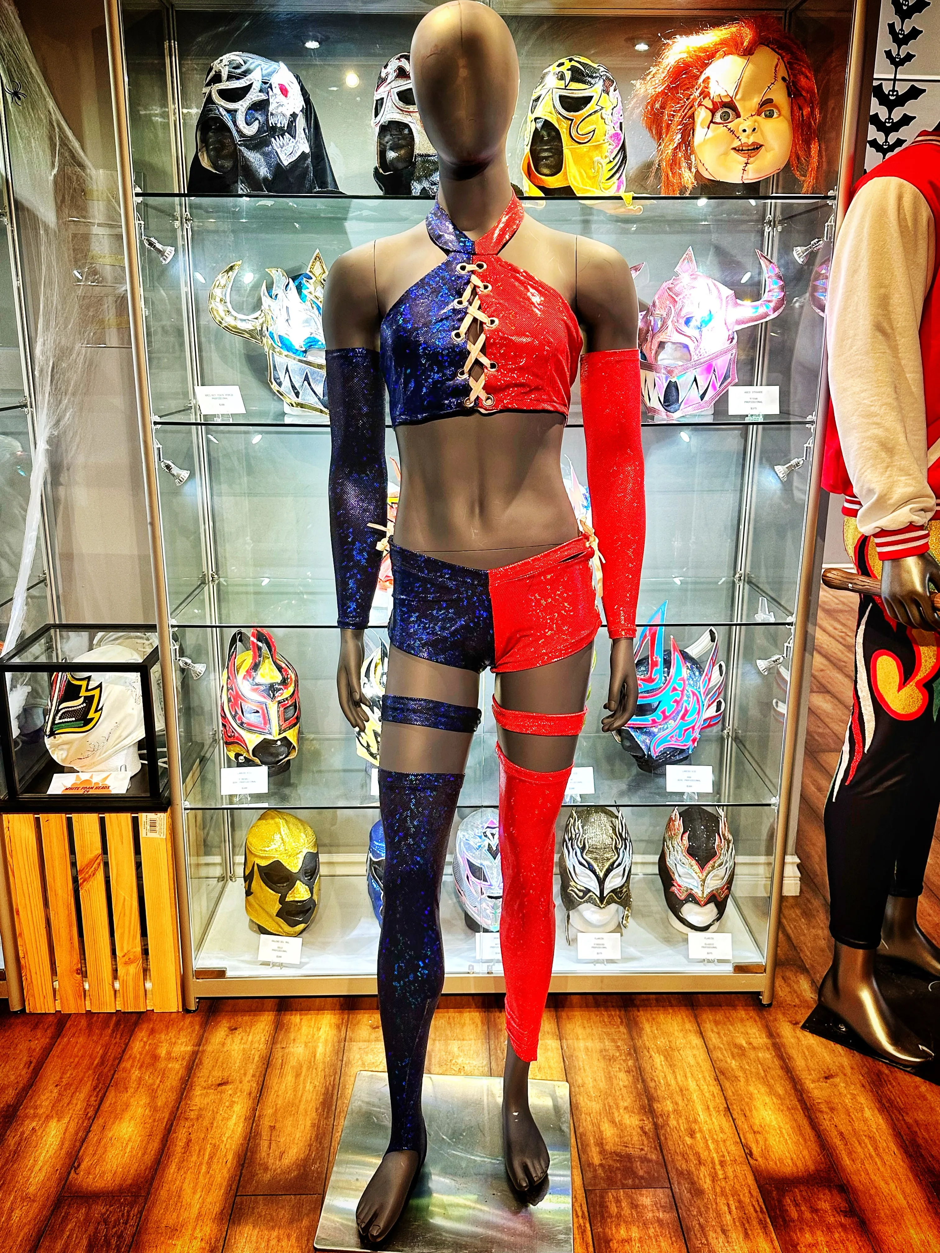Estrellita "HARLEY QUINN" 9 piece match worn gear.