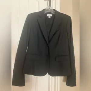 Never worn Ann Taylor Loft black suit jacket