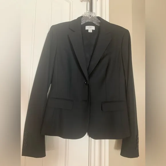 Never worn Ann Taylor Loft black suit jacket