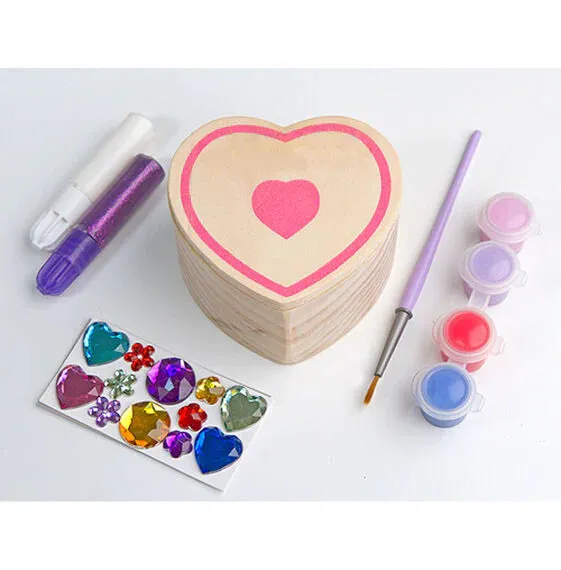 NEW MELISSA AND DOUG DECORATE YOU OWN HEART BOX