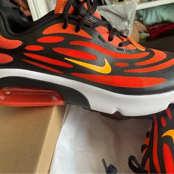Nike air Max Exosense (gs) worn once