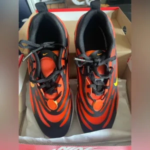 Nike air Max Exosense (gs) worn once