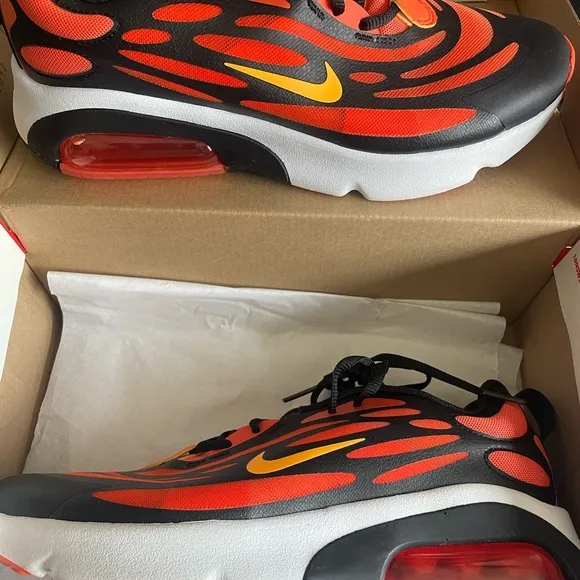 Nike air Max Exosense (gs) worn once