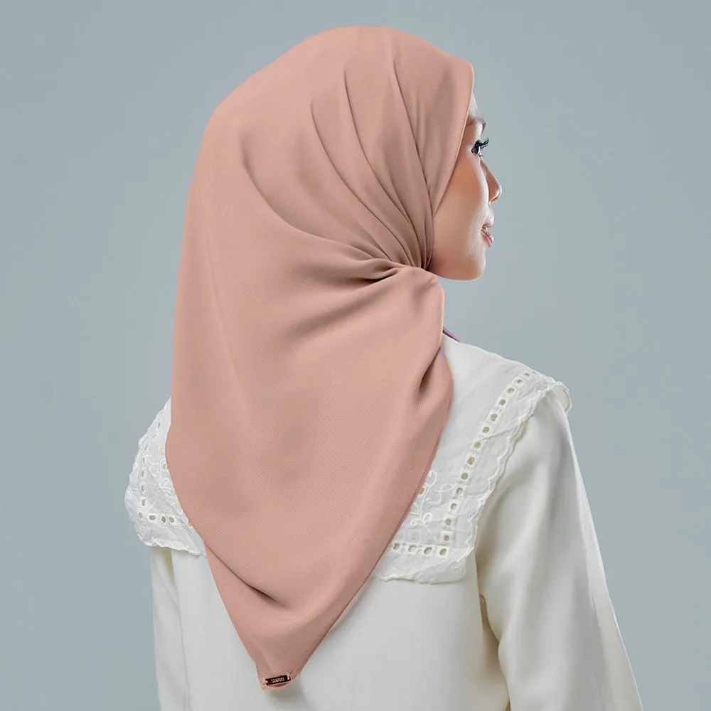 Nisa 2.0 in Rustic