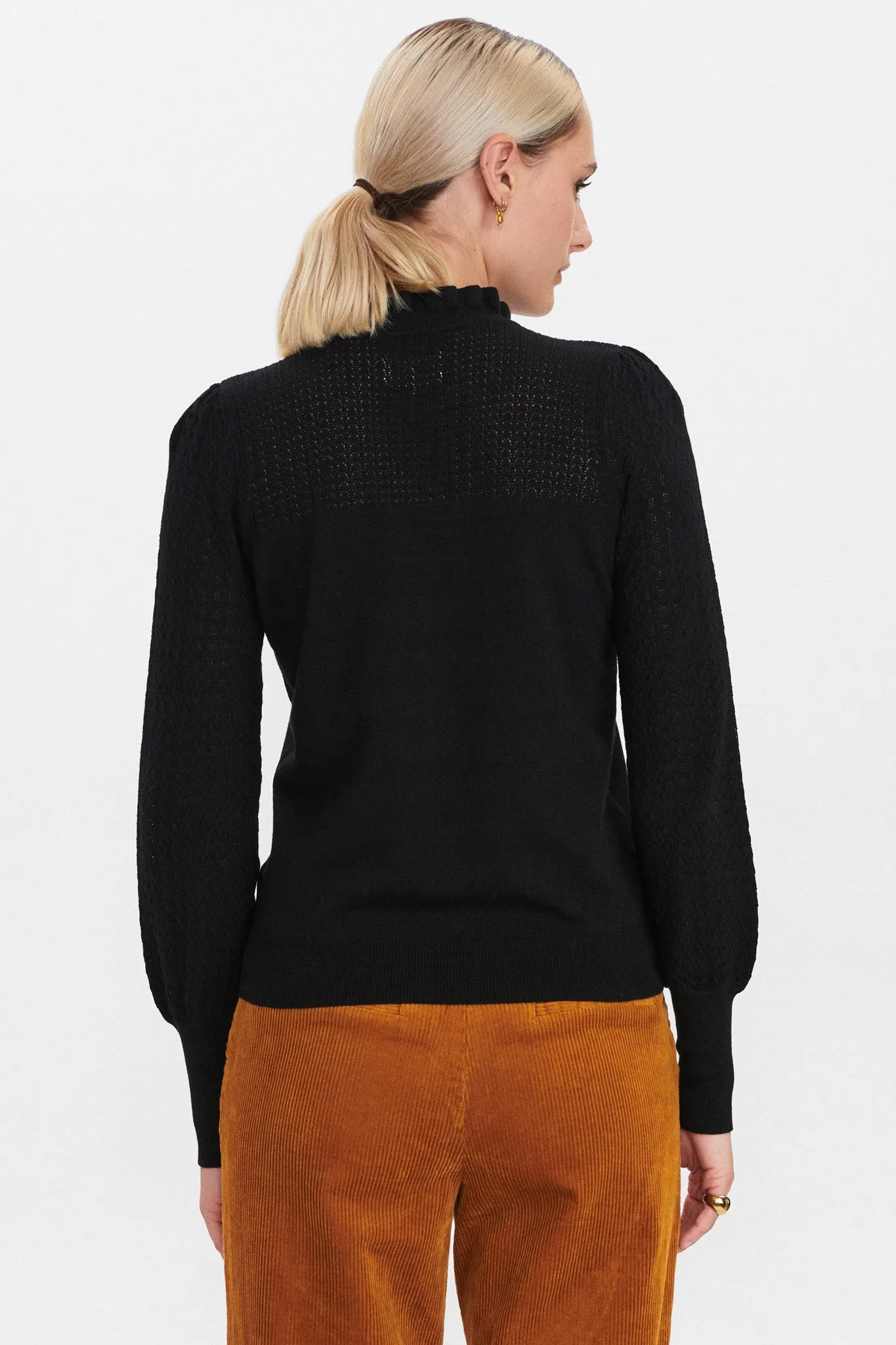 NUCAMELA HIGH NECK - Caviar