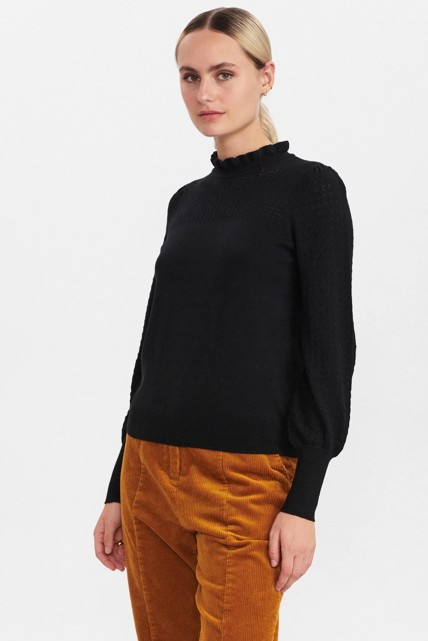 NUCAMELA HIGH NECK - Caviar