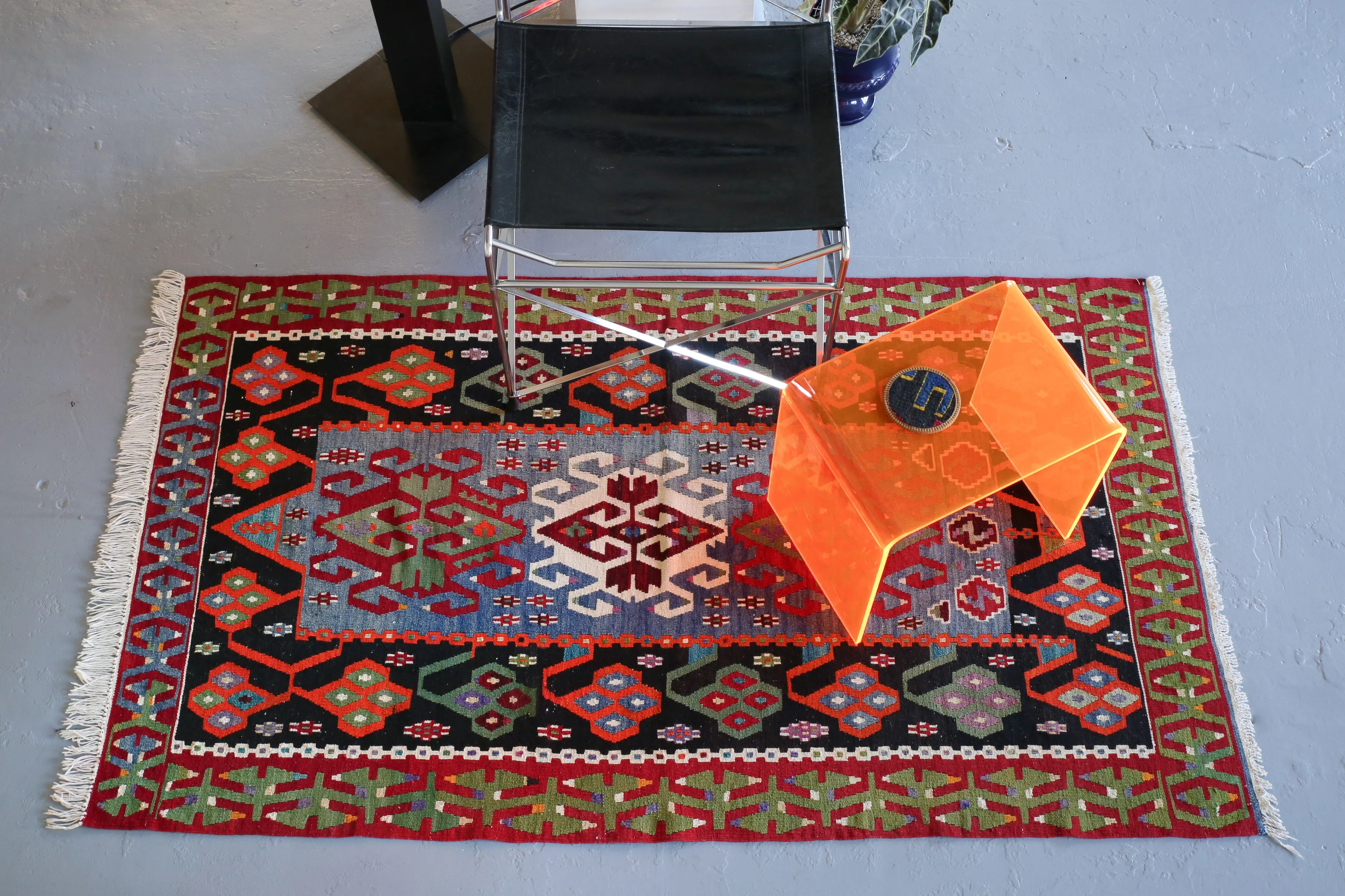 Old Oushak Esme Kilim 3.5ftx6ft