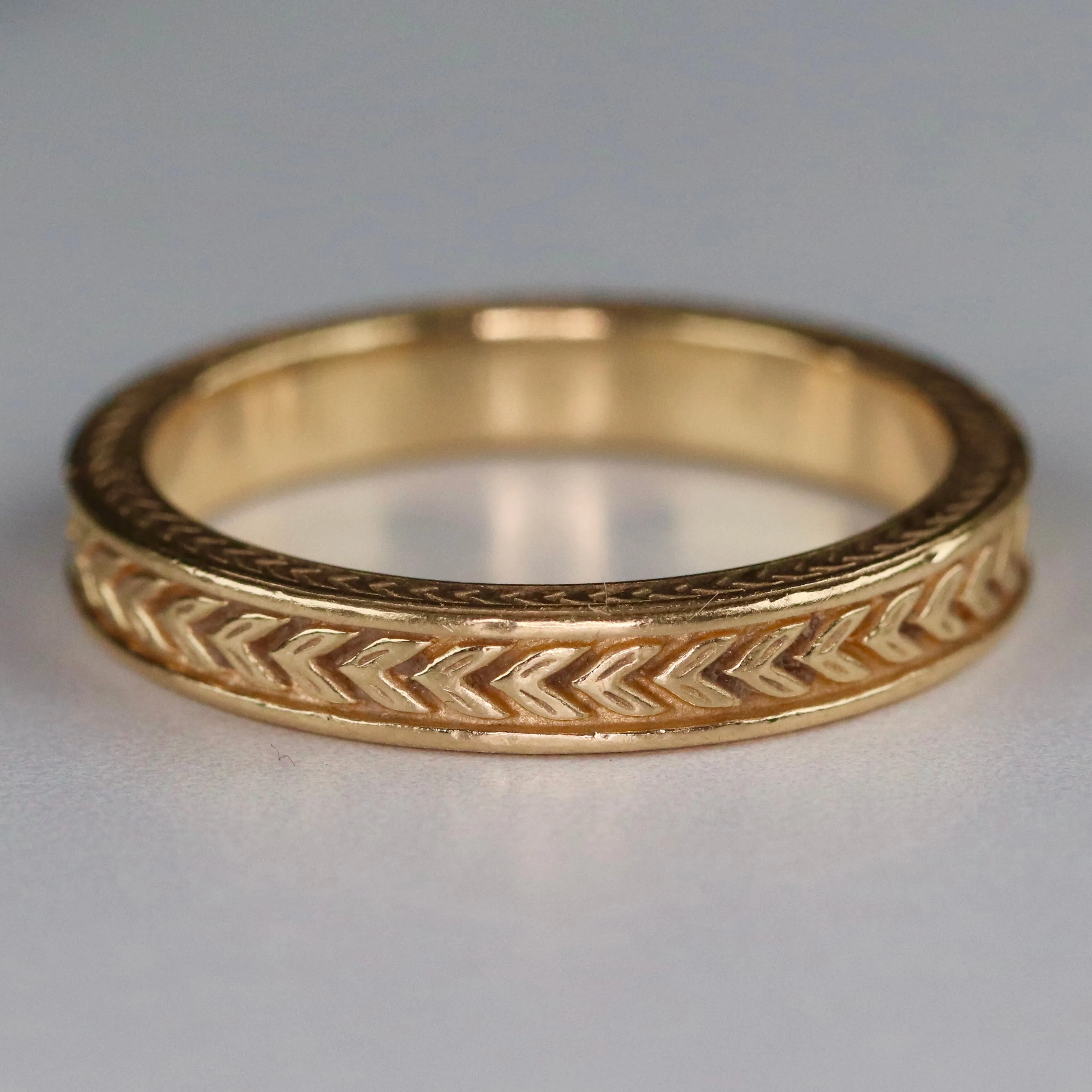Preloved wheat patterned band in 18k yellow gold