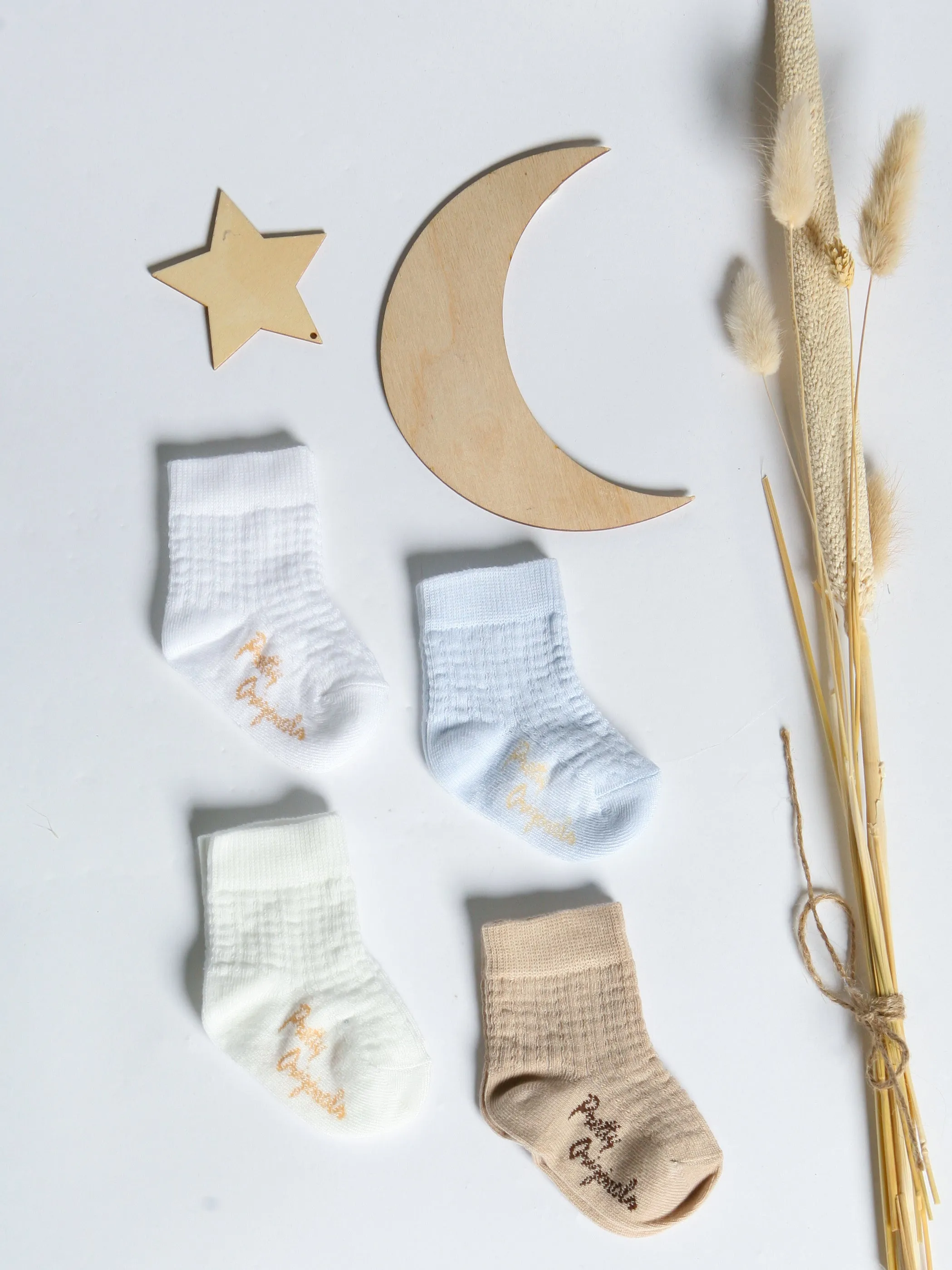 Pretty Originals White Patterned Ankle Socks