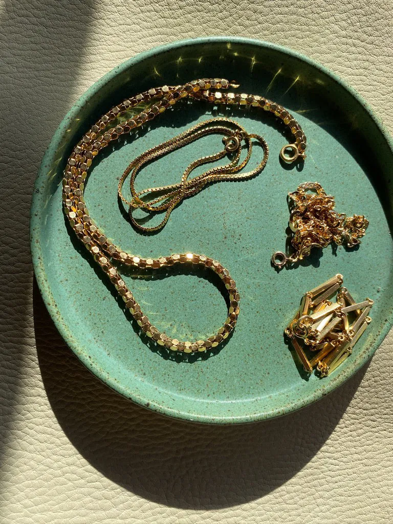 Sleek Italian vintage chain- 18k gold zigzag link necklace - 16.5 inch length