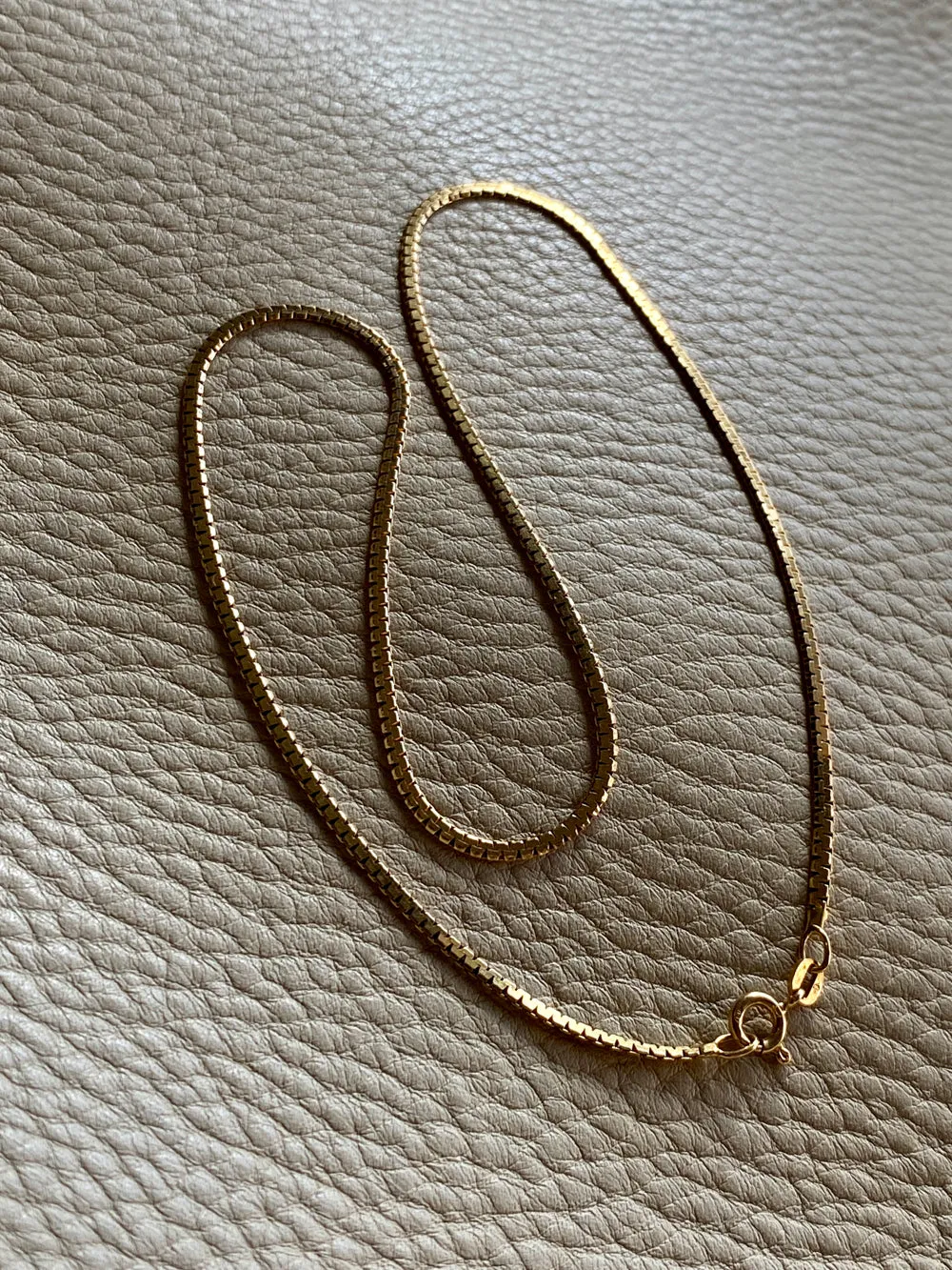 Sleek Italian vintage chain- 18k gold zigzag link necklace - 16.5 inch length