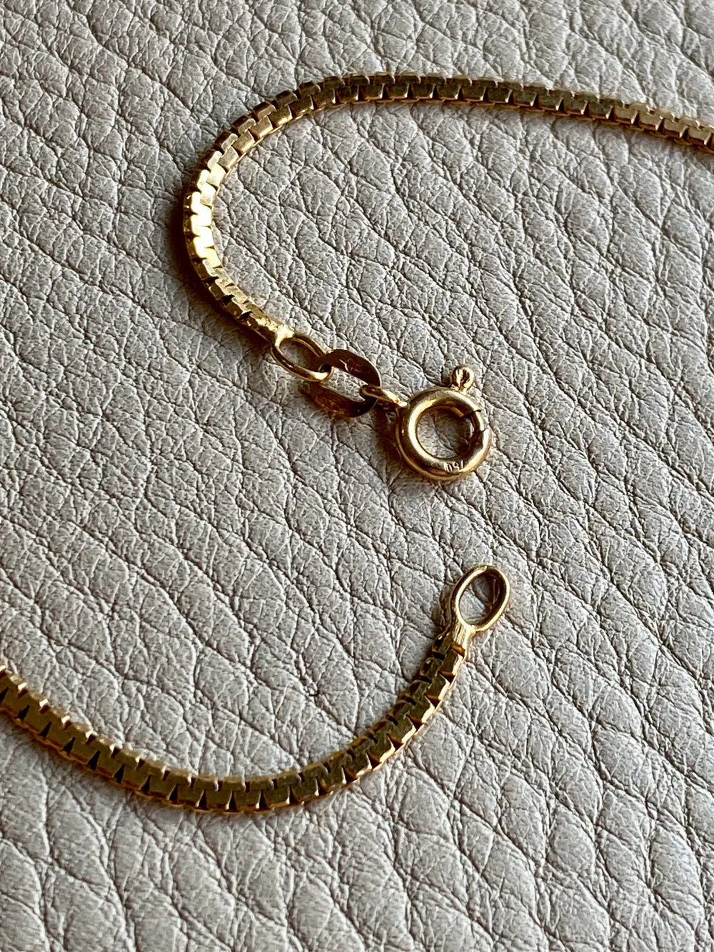 Sleek Italian vintage chain- 18k gold zigzag link necklace - 16.5 inch length