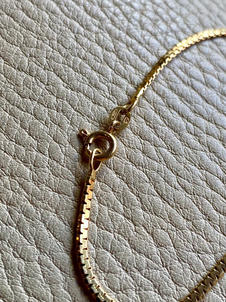 Sleek Italian vintage chain- 18k gold zigzag link necklace - 16.5 inch length