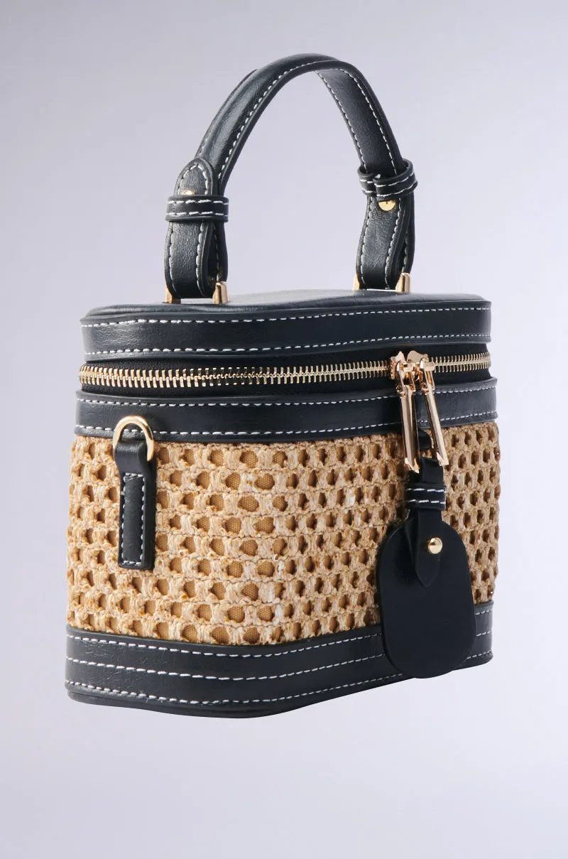 TAKE ME OUT WICKER PURSE