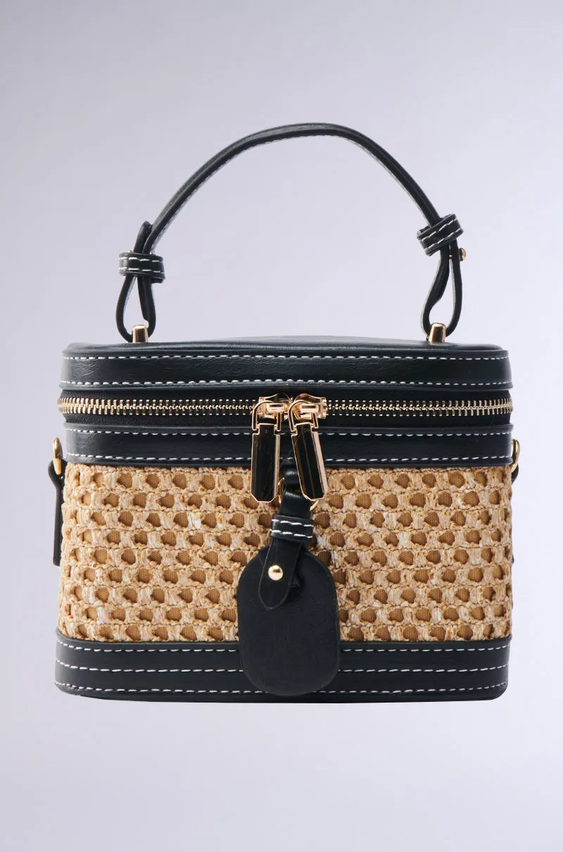 TAKE ME OUT WICKER PURSE
