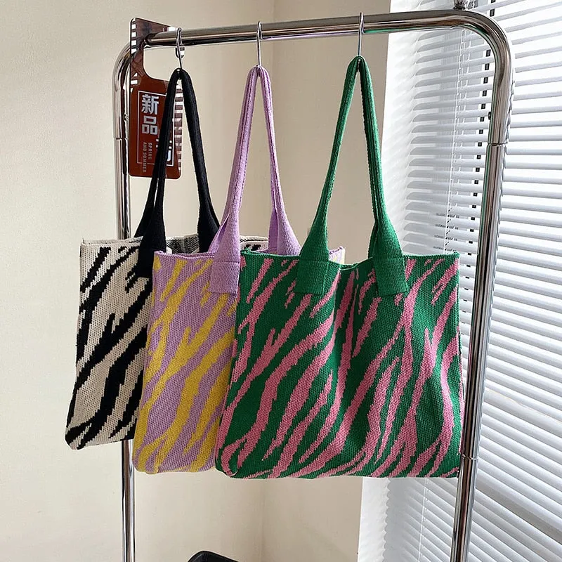 The “streAK-A 💕💚” Tote