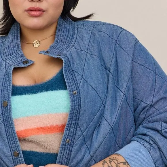 Torrid-Jacket 6X Chambray Blue Denim Quilted Coat Shacket Pockets Fall Plus Size