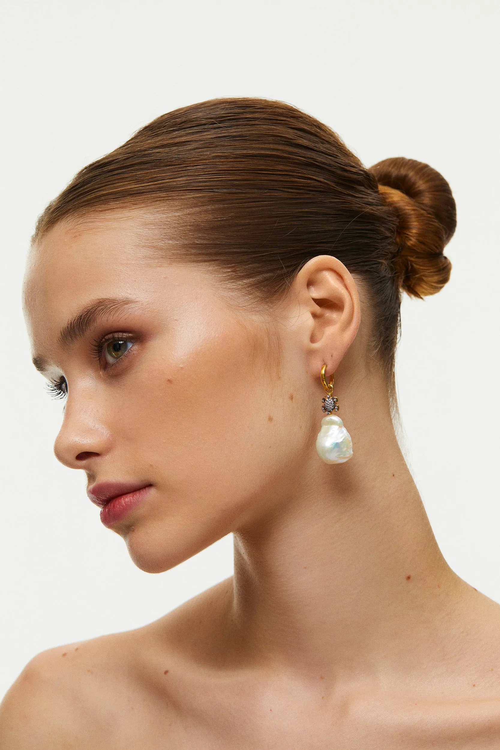 TURTLE BAROQUE HOOP EARRINGS