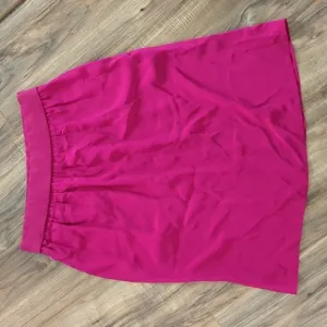 Vintage Liz Claiborne Silk Skirt. Fuchsia Pink. Elastic waist. Size Large