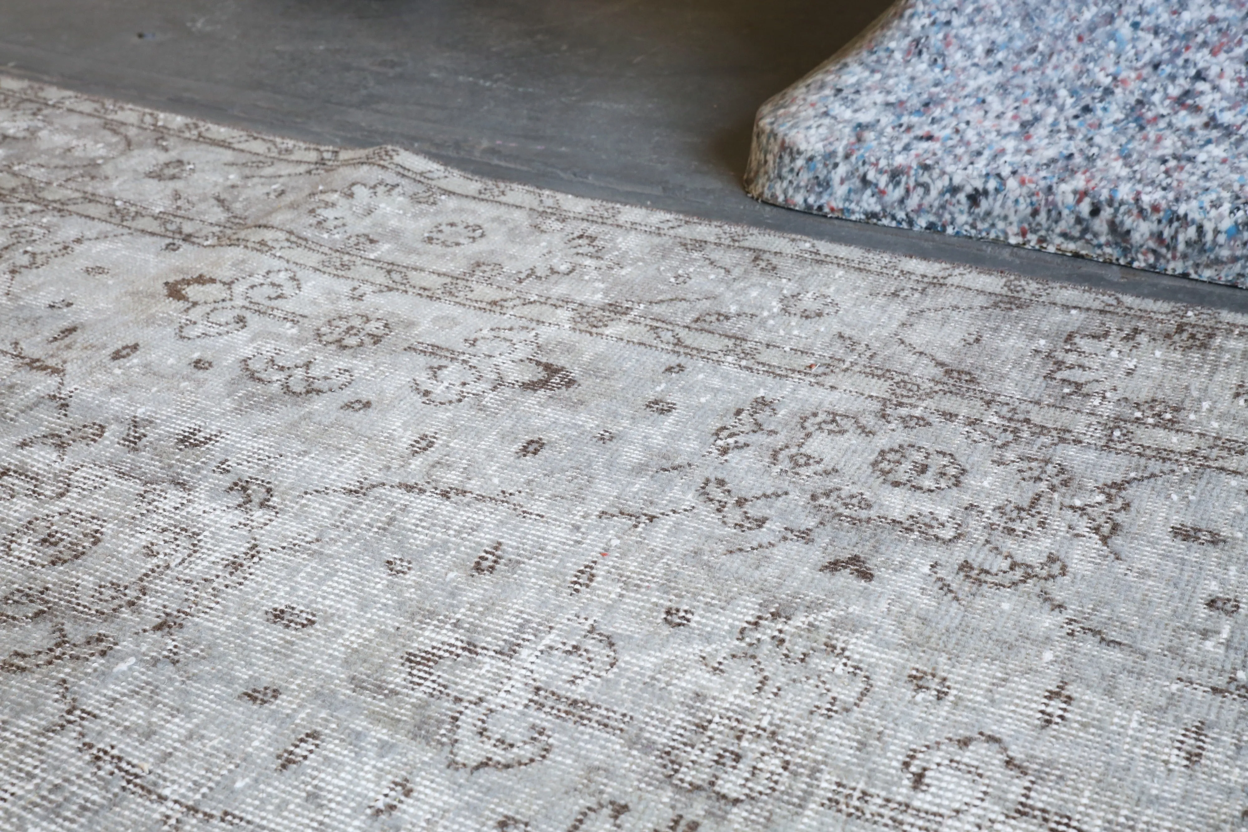 Vintage Overdyed Isparta Rug in Light Gray 5.8ftx8.7ft